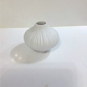 Rosenthal Plissee Bisque bud vase
